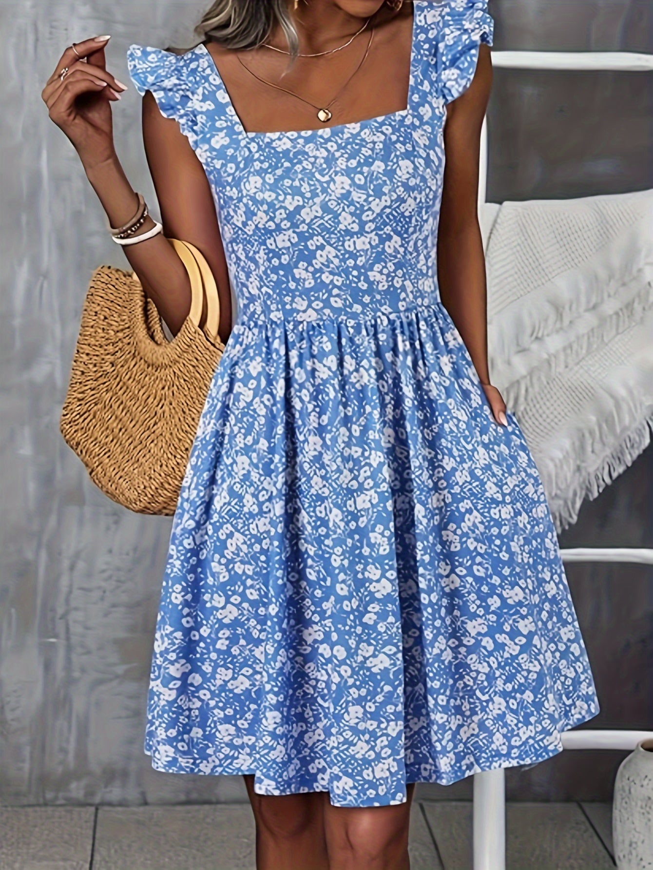 Floral Print Square Neck Patched Pockets Dress