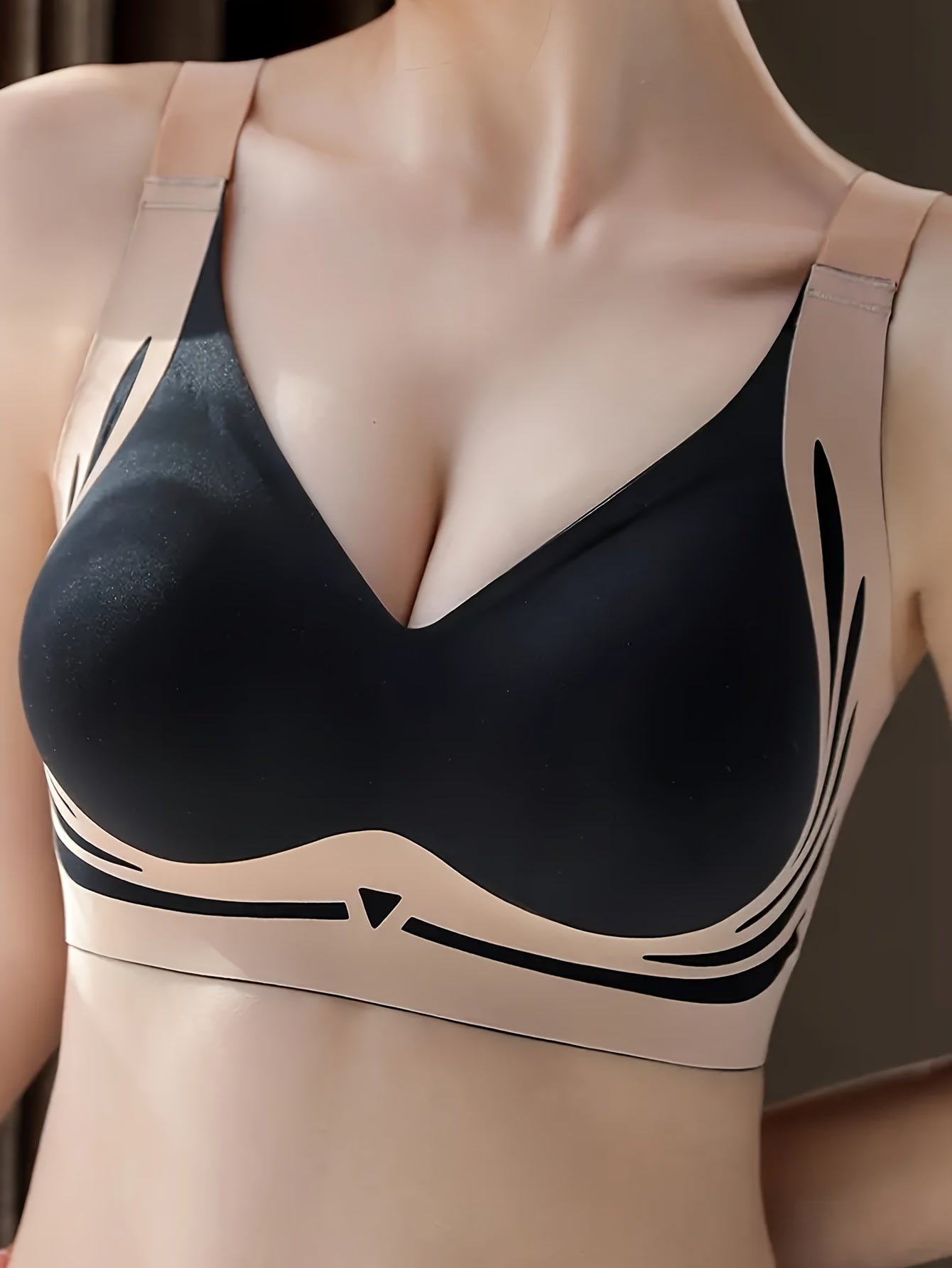 4-piece set of anti-gravity lifting, light luxury, bra, skin-friendly, breathable, comfortable