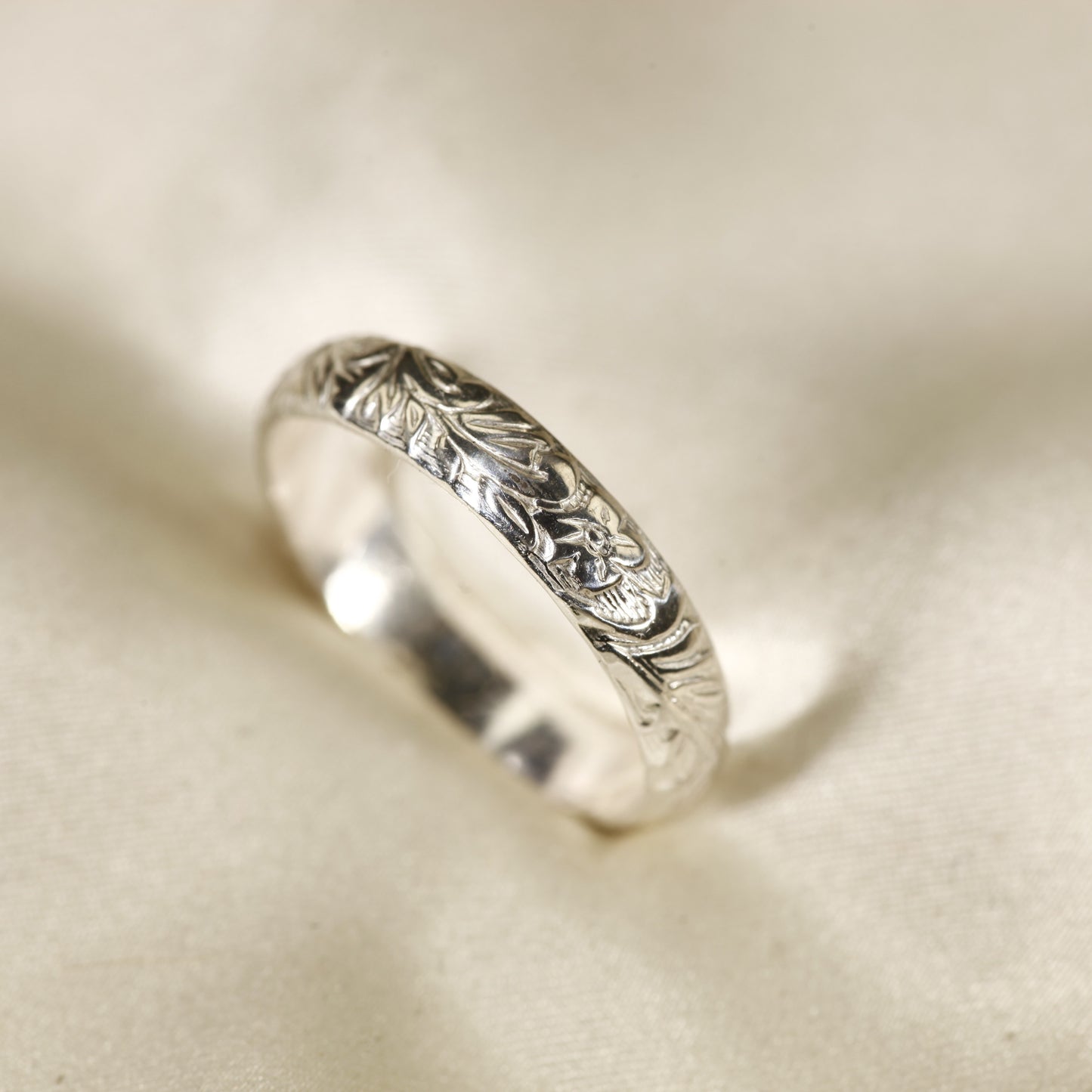 (2101) 925 Sterling Silver Pattern Floral Ring Handmade in the U.S ( U.S. Standard Sizes)